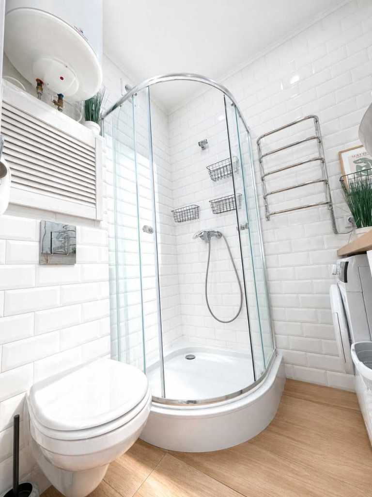 Продаж 1-кімнатної квартири 30.8 м², Салютна вул., 2