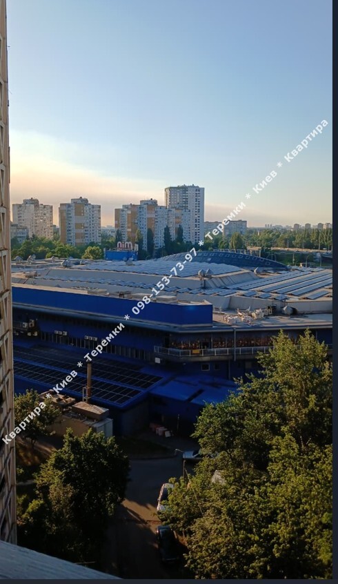 Трикімнатна квартира Серія КТ поруч метро 300 Теремки до 300м