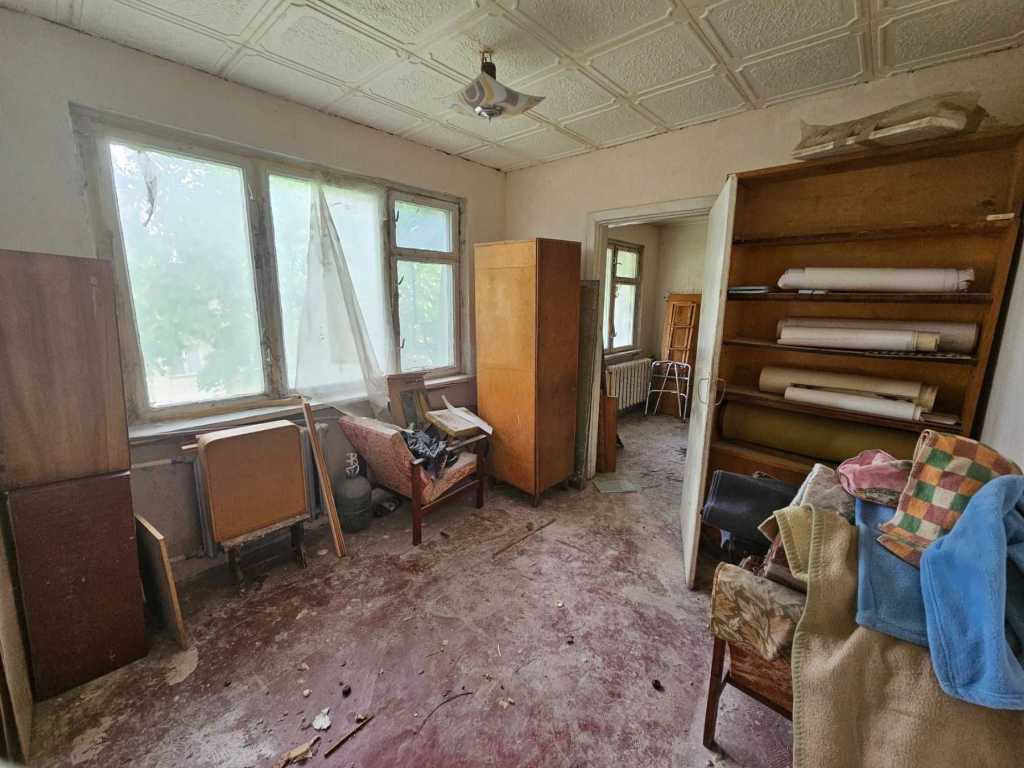 Продажа 3-комнатной квартиры 49 м², Небесной сотни просп., 11