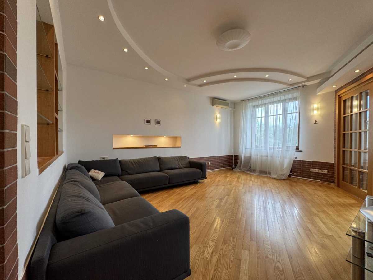 Продажа 3-комнатной квартиры 75 м², Ивана Мазепы ул., 4/6