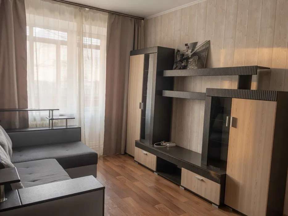 Продаж 1-кімнатної квартири 32 м², Юрія Гагаріна просп., 3