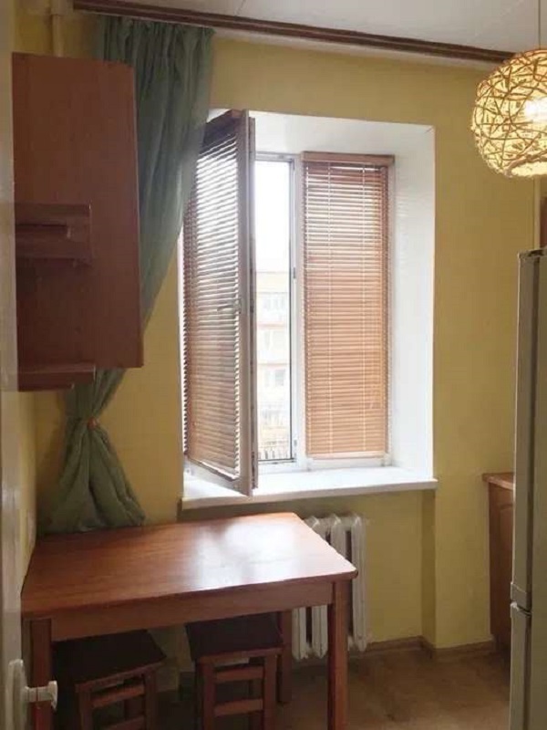 Продаж 1-кімнатної квартири 32 м², Юрія Гагаріна просп., 3