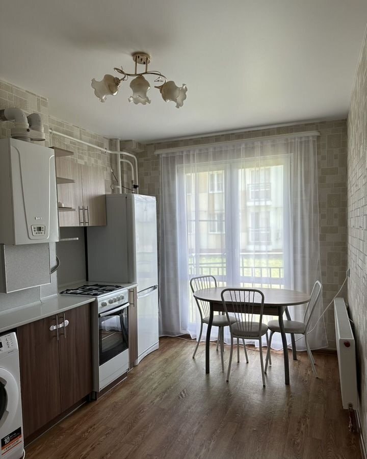Аренда 2-комнатной квартиры 60 м², Соборный просп., 172