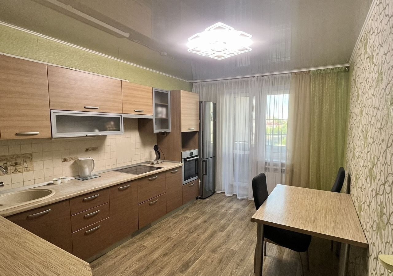 Аренда 2-комнатной квартиры 70 м², улица.Петра обаля 2