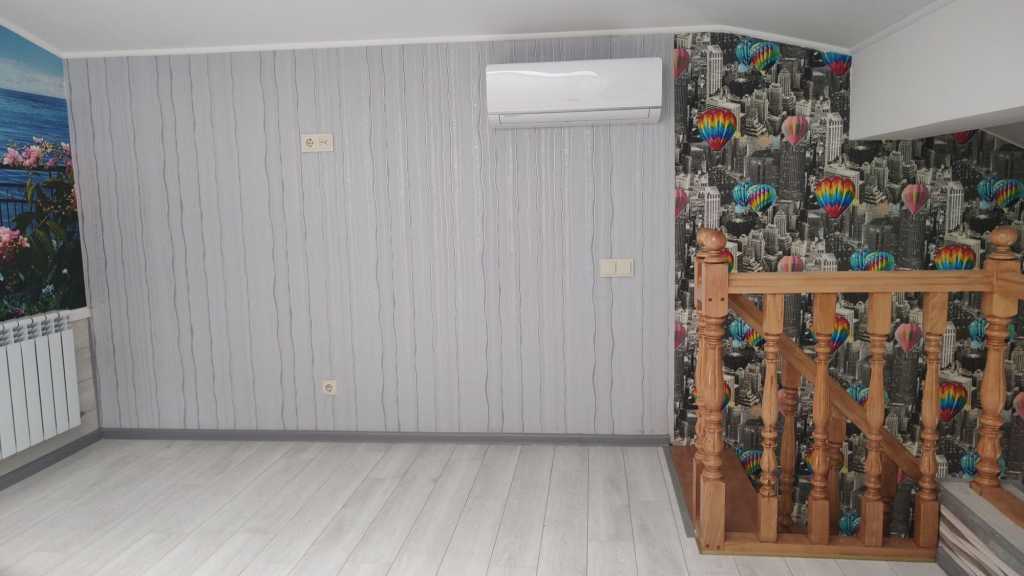 Продаж 2-кімнатної квартири 92 м², Одеська вул.