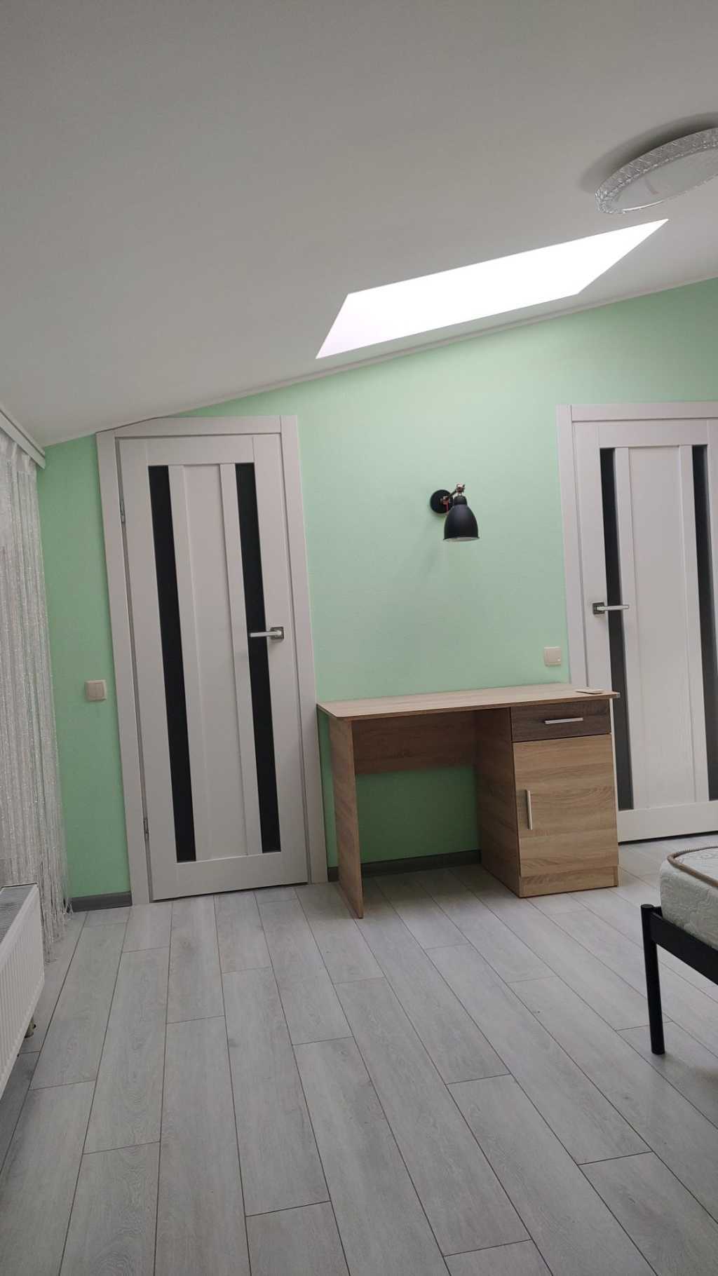 Продаж 2-кімнатної квартири 92 м², Одеська вул.