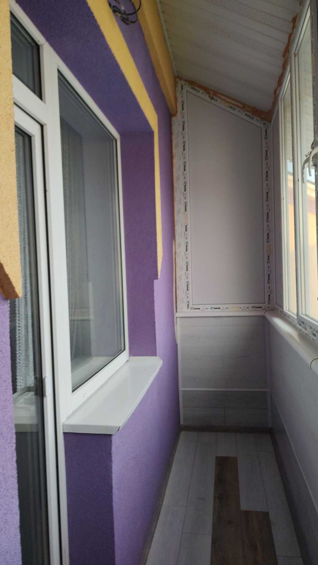Продаж 2-кімнатної квартири 92 м², Одеська вул.