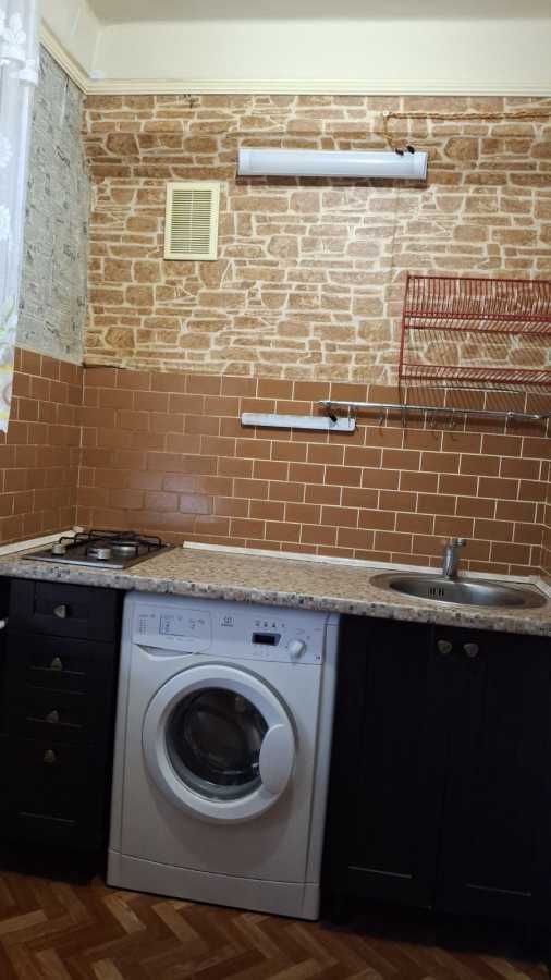 Продаж 1-кімнатної квартири 21 м², Мілютенка вул., 46