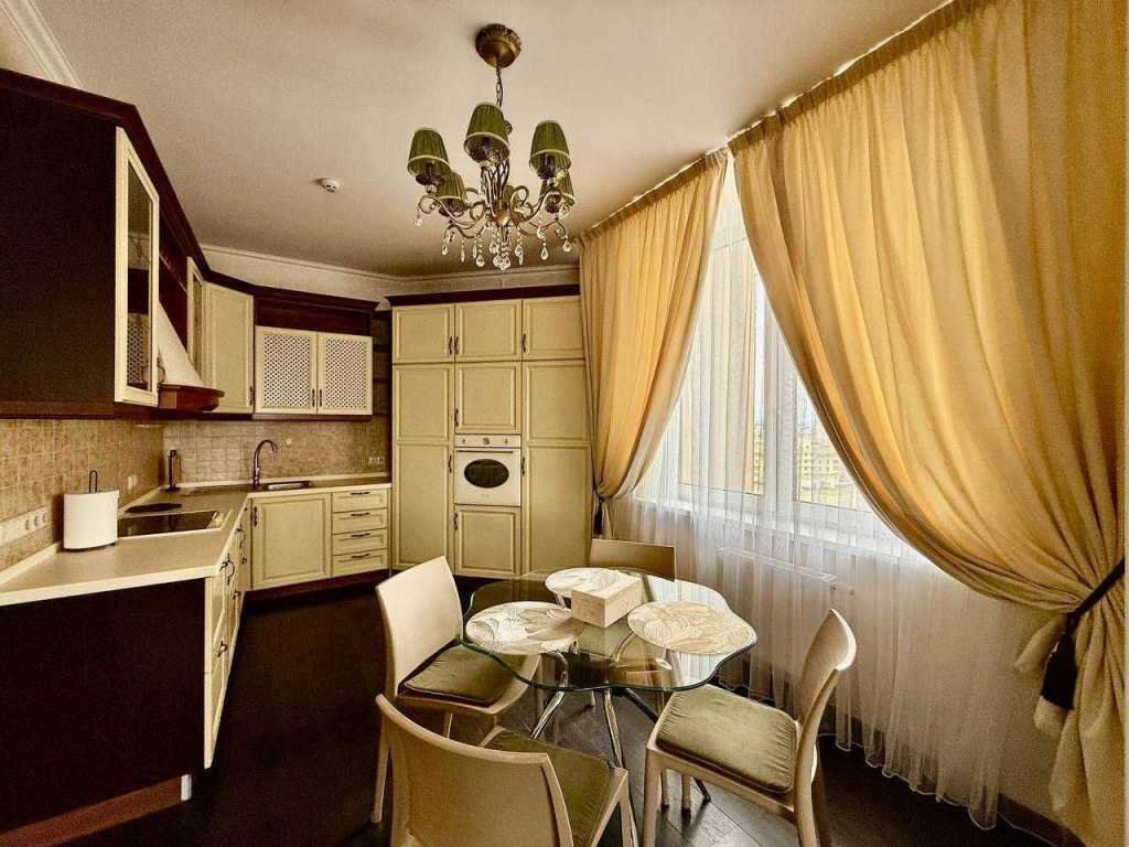 Аренда 2-комнатной квартиры 75 м², Дмитриевская ул., 80