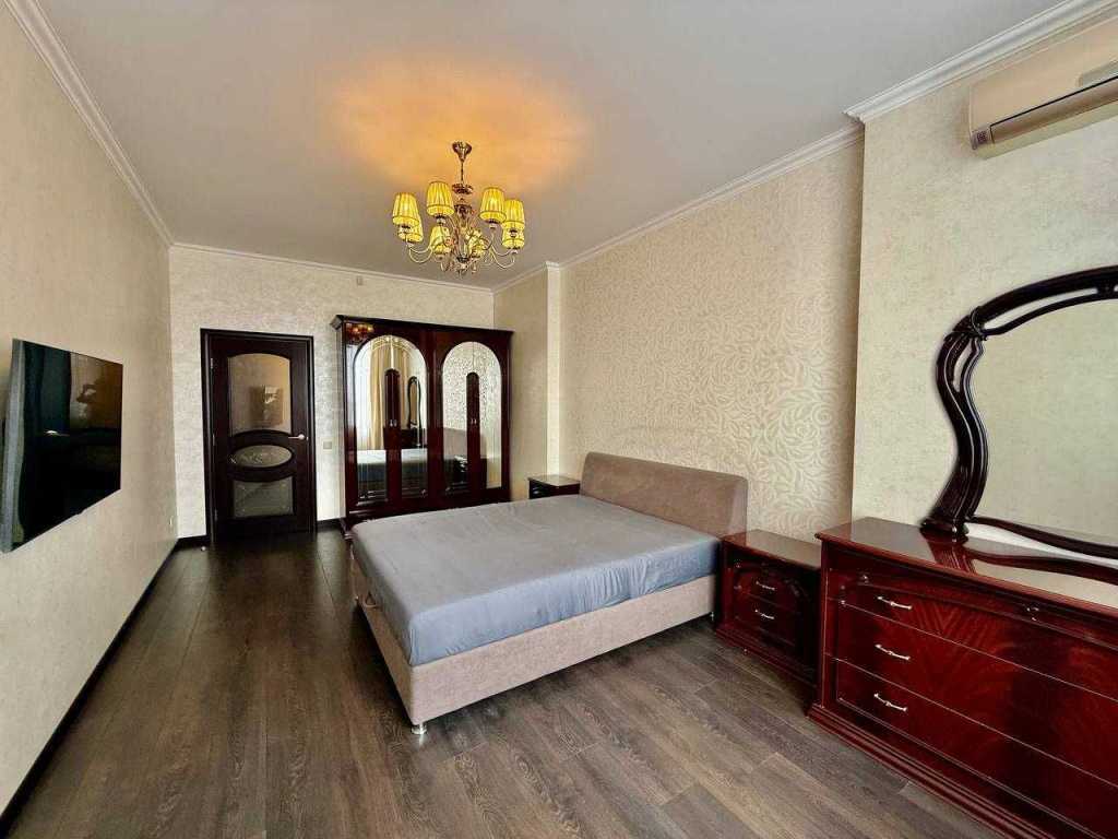Аренда 2-комнатной квартиры 75 м², Дмитриевская ул., 80