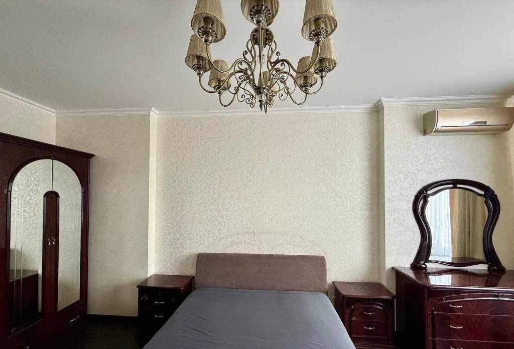 Аренда 2-комнатной квартиры 75 м², Дмитриевская ул., 80