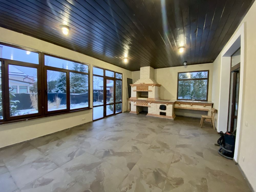 Аренда коттеджа 270 м²