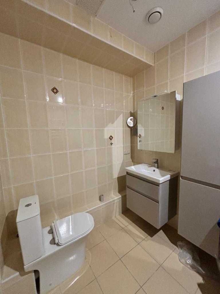 Продаж 4-кімнатної квартири 142 м², Клінічна вул., 23-25