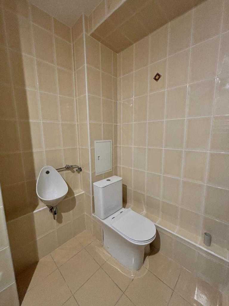 Продаж 4-кімнатної квартири 142 м², Клінічна вул., 23-25
