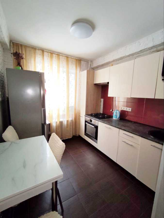 Продаж 2-кімнатної квартири 45 м², Ушинського вул., 5