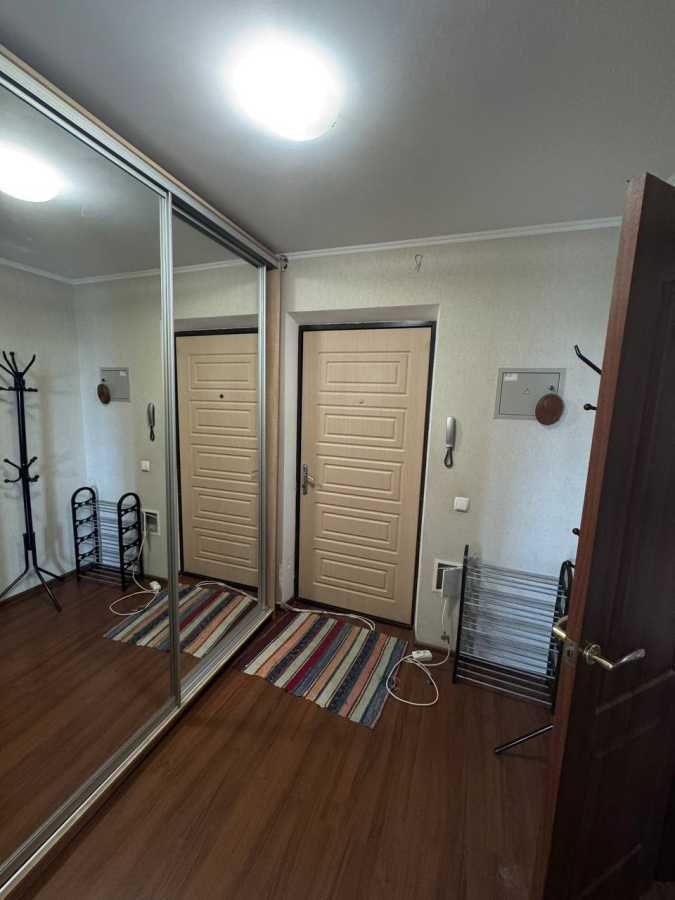 Аренда 1-комнатной квартиры 42 м², Сергея Москаленко ул., 43