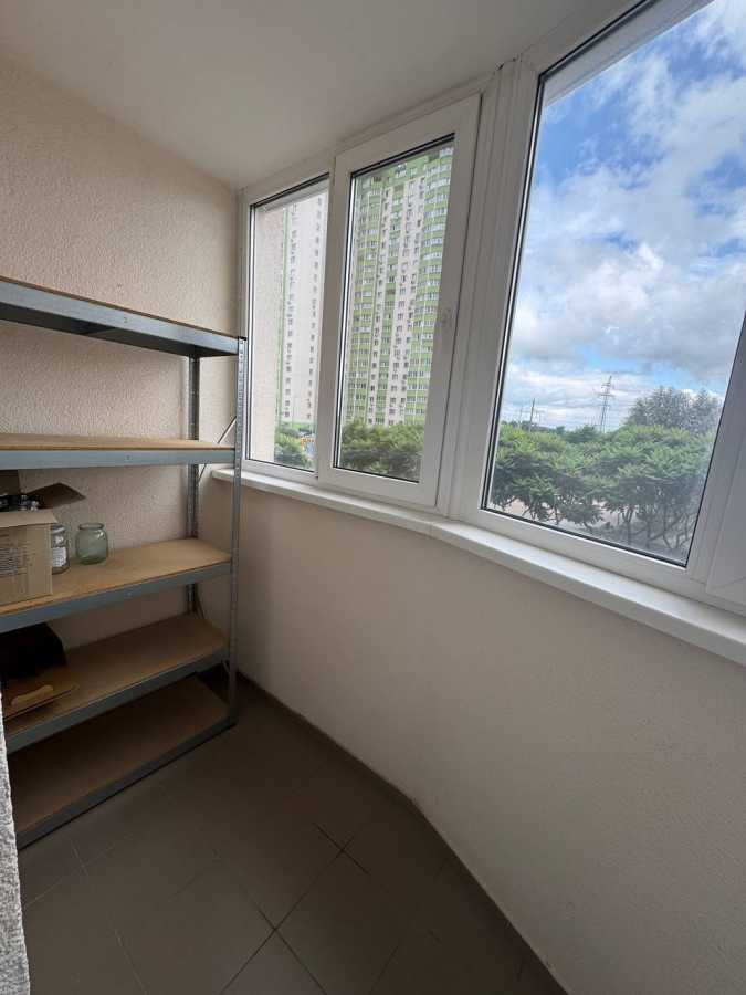 Аренда 1-комнатной квартиры 42 м², Сергея Москаленко ул., 43