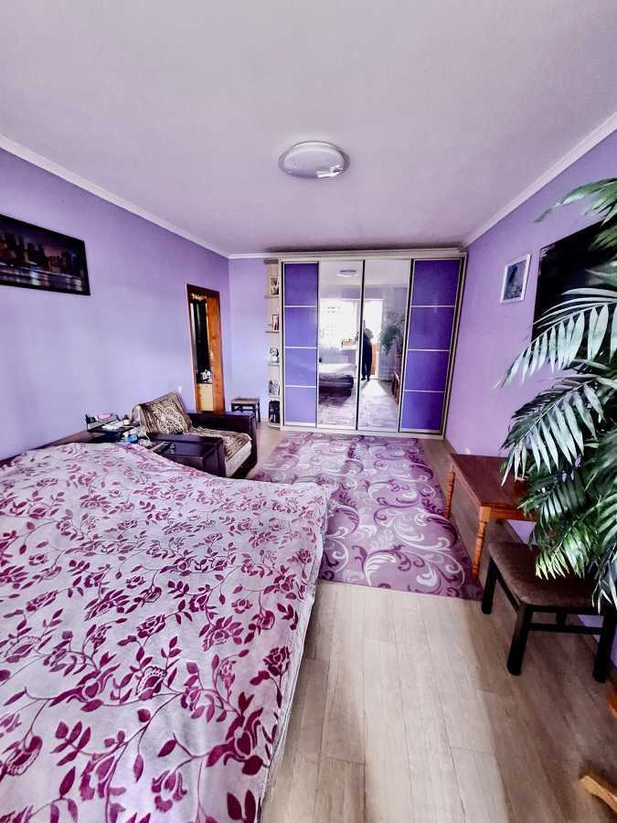 Продаж 2-кімнатної квартири 51 м², Миколи Ушакова вул., 20