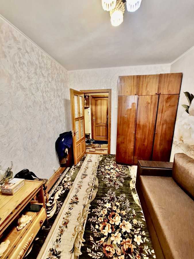 Продаж 2-кімнатної квартири 51 м², Миколи Ушакова вул., 20