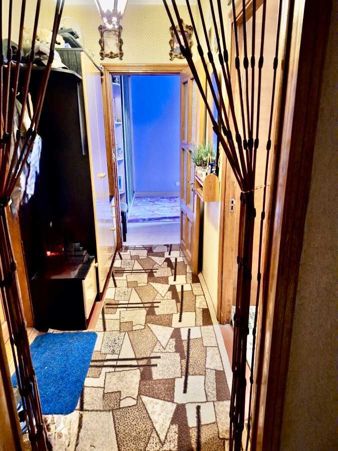 Продаж 2-кімнатної квартири 51 м², Миколи Ушакова вул., 20