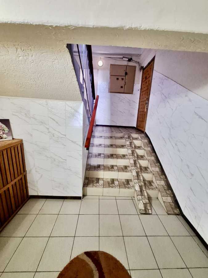 Продаж 2-кімнатної квартири 51 м², Миколи Ушакова вул., 20