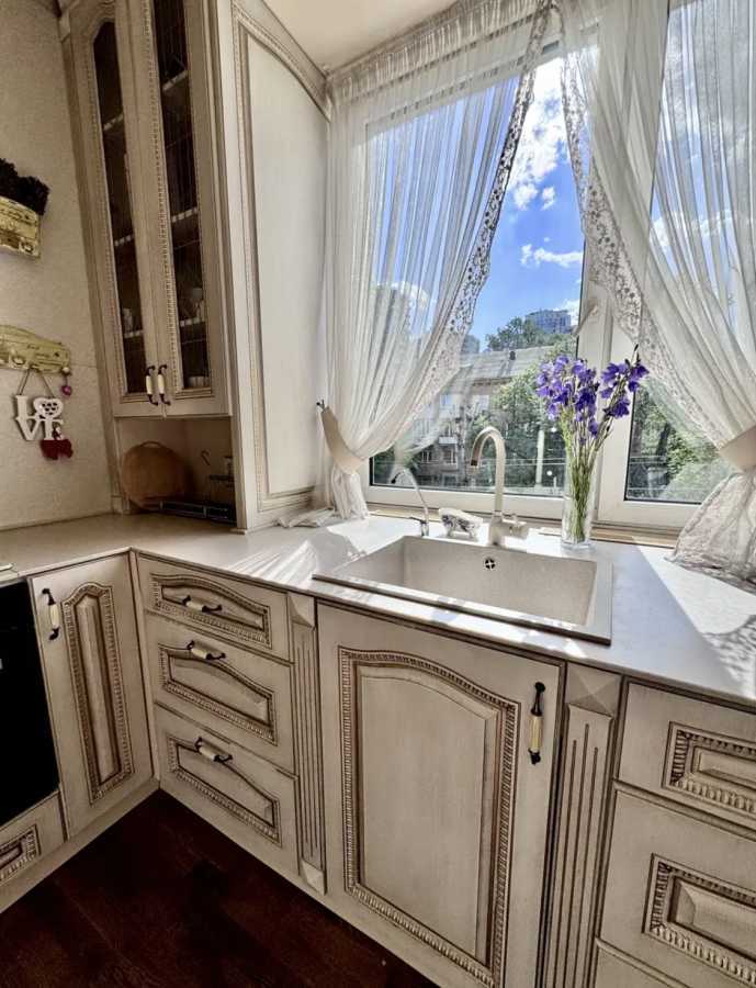 Продажа 3-комнатной квартиры 80 м², Михаила Бойчука ул., 15