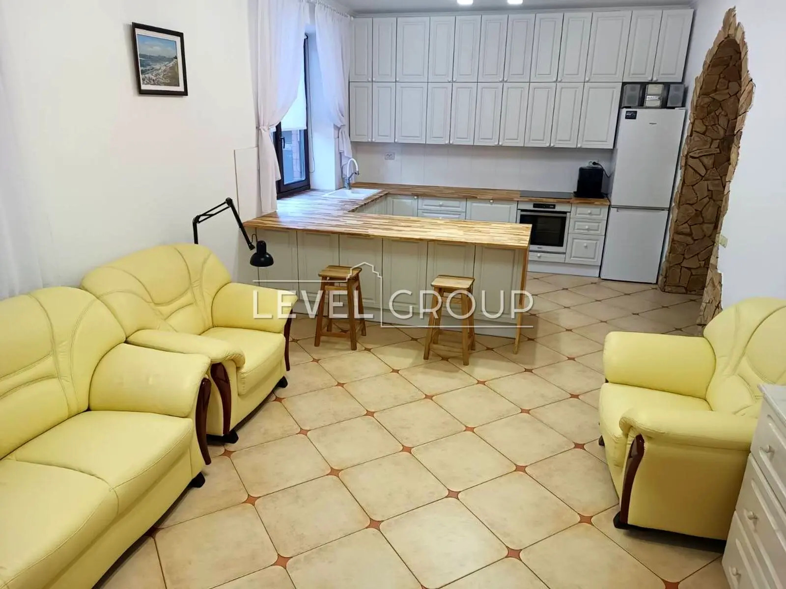 Аренда коттеджа 400 м², Демидовская ул.