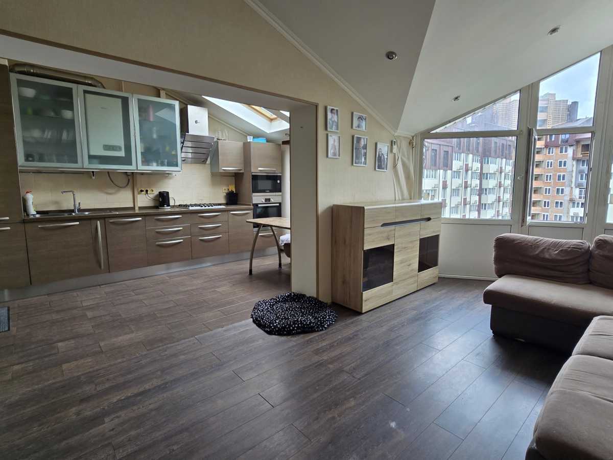 Продажа 2-комнатной квартиры 60 м², Гостомільське, 18