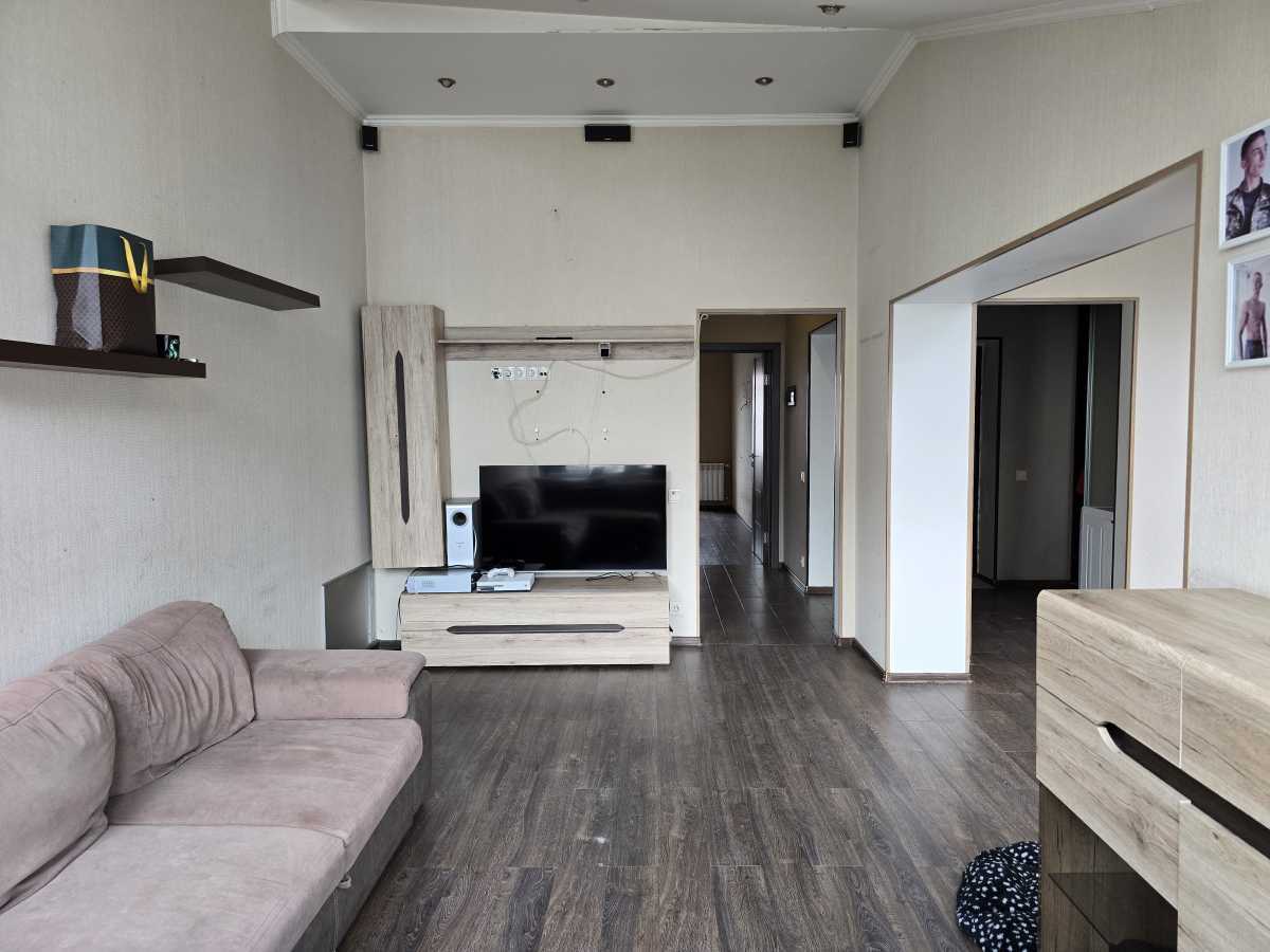 Продажа 2-комнатной квартиры 60 м², Гостомільське, 18