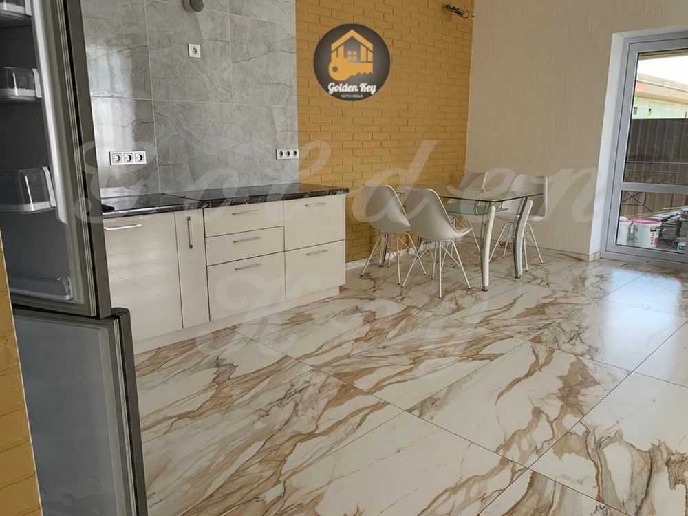 Аренда дома 150 м², Бассейная ул.
