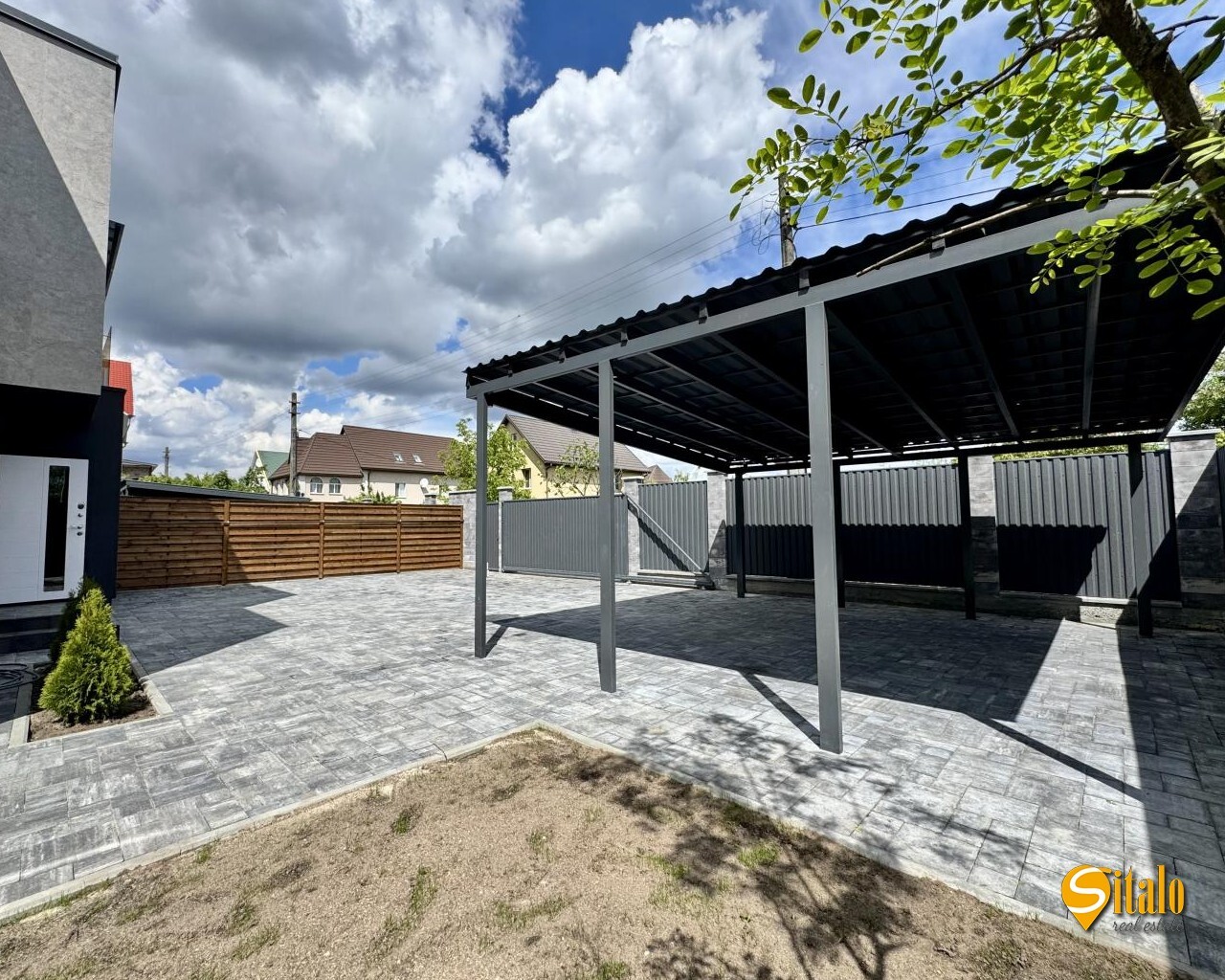 Продажа дома 180 м², 1-я Озерная ул.
