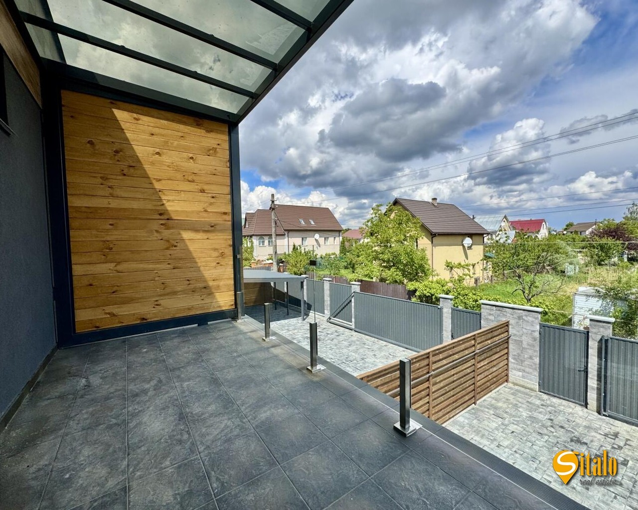 Продажа дома 180 м², 1-я Озерная ул.