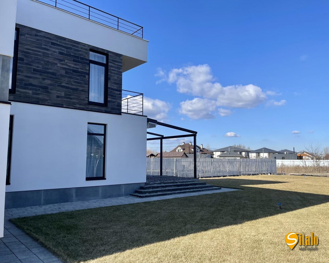 Продажа дома 240 м², 43-я Садовая ул.