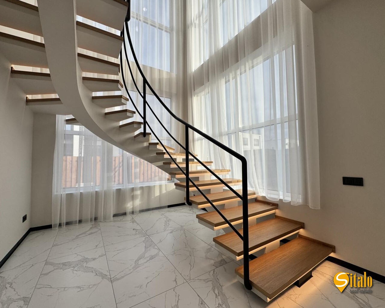 Продажа дуплекса 135 м², 1-я Озерная ул.