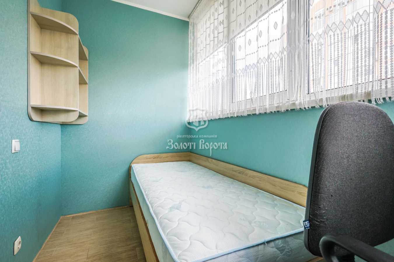 Продаж 1-кімнатної квартири 33.4 м², Богдана Хмельницького вул., 9В