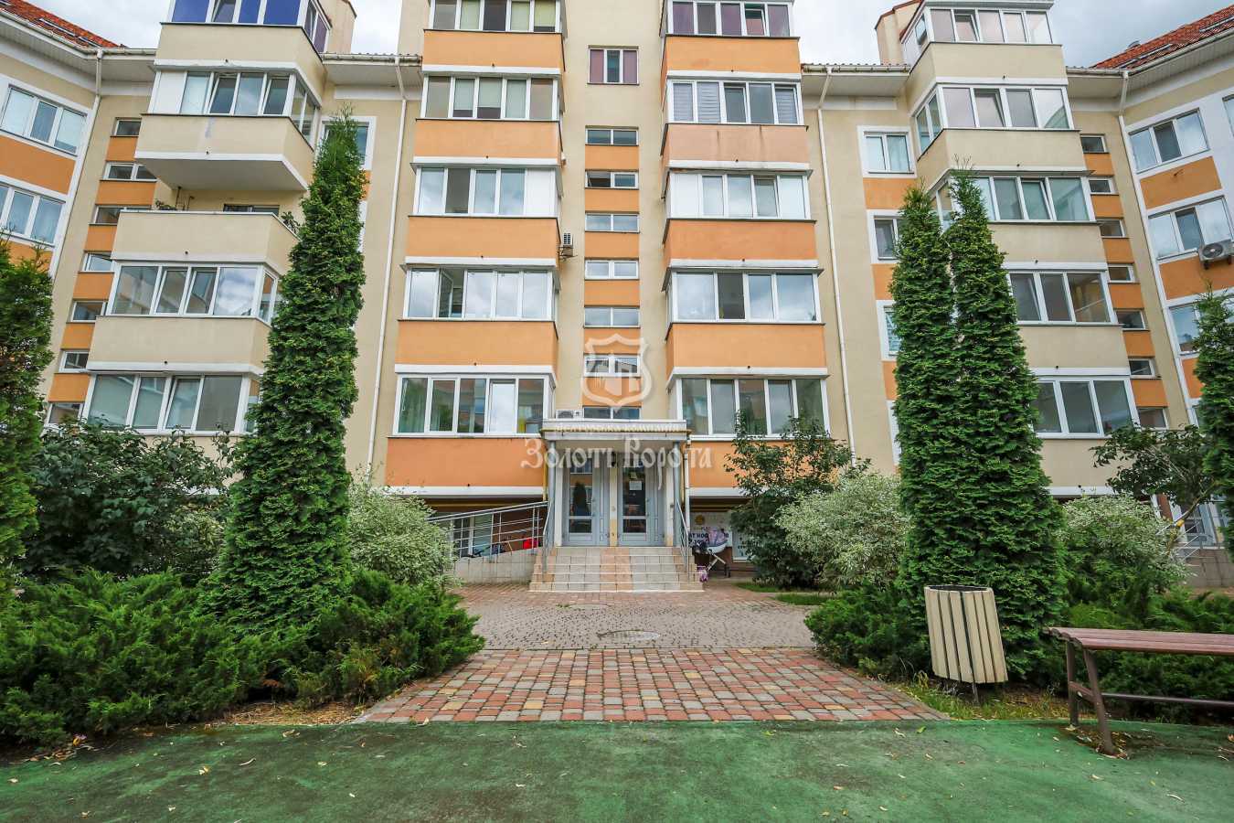Продаж 1-кімнатної квартири 33.4 м², Богдана Хмельницького вул., 9В