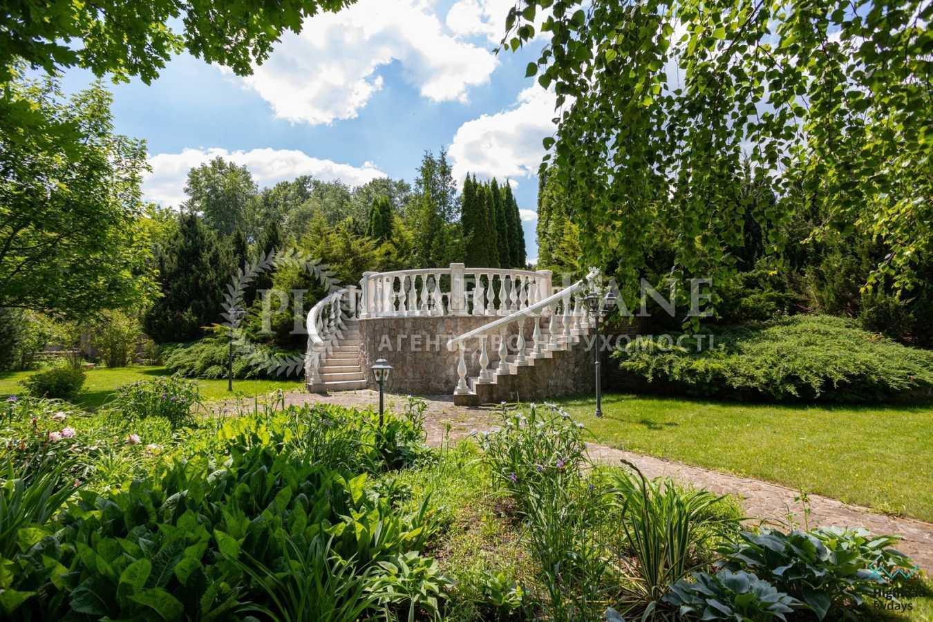 Продажа дома 882.9 м², старокиївська, 63/3