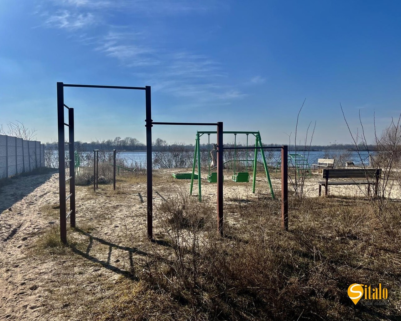 Продажа участка под индивидуальное жилое строительство 11 соток, 1-я Озерная ул.