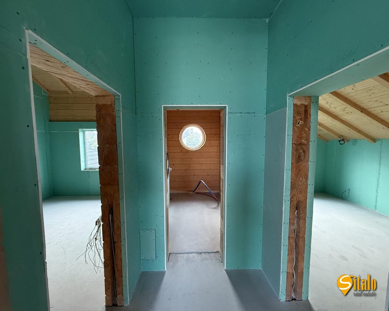 Продажа дома 250 м², 1-я Озерная ул.