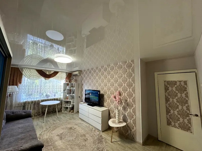 Продажа 3-комнатной квартиры 60 м², Академика Глушко просп.