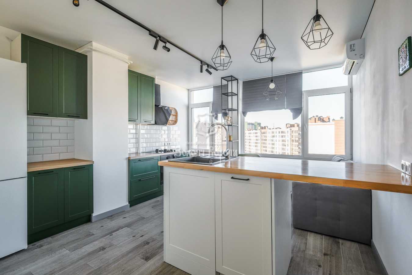 Продаж 2-кімнатної квартири 63 м², Юнацька вул., 1