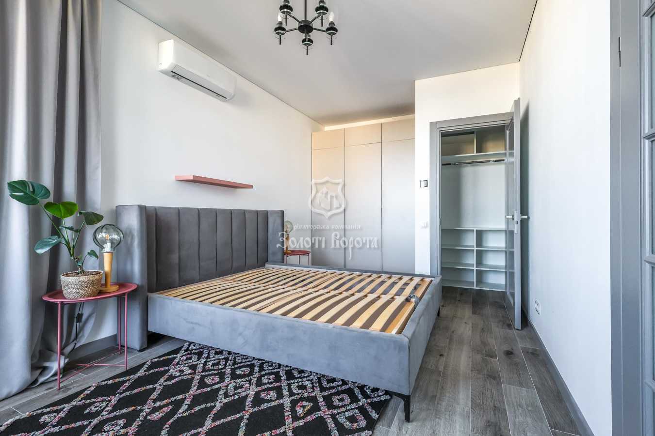 Продаж 2-кімнатної квартири 63 м², Юнацька вул., 1