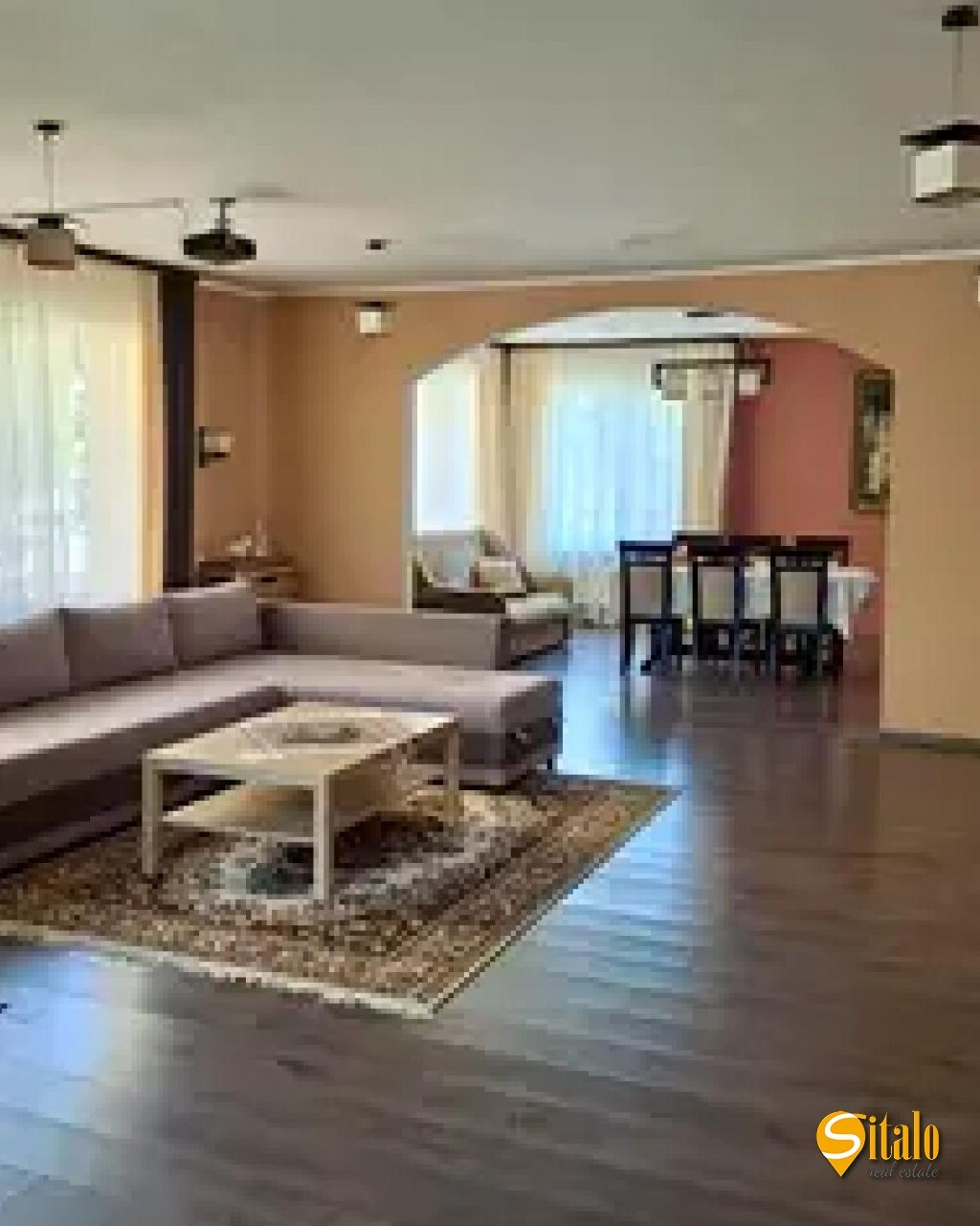 Оренда будинку 280 м², 107-а Садова вул.