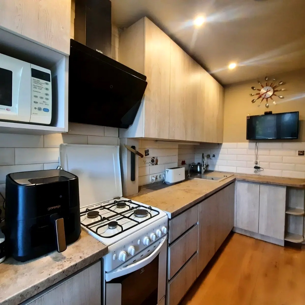 Продажа 3-комнатной квартиры 63 м², Калиновая ул., 84