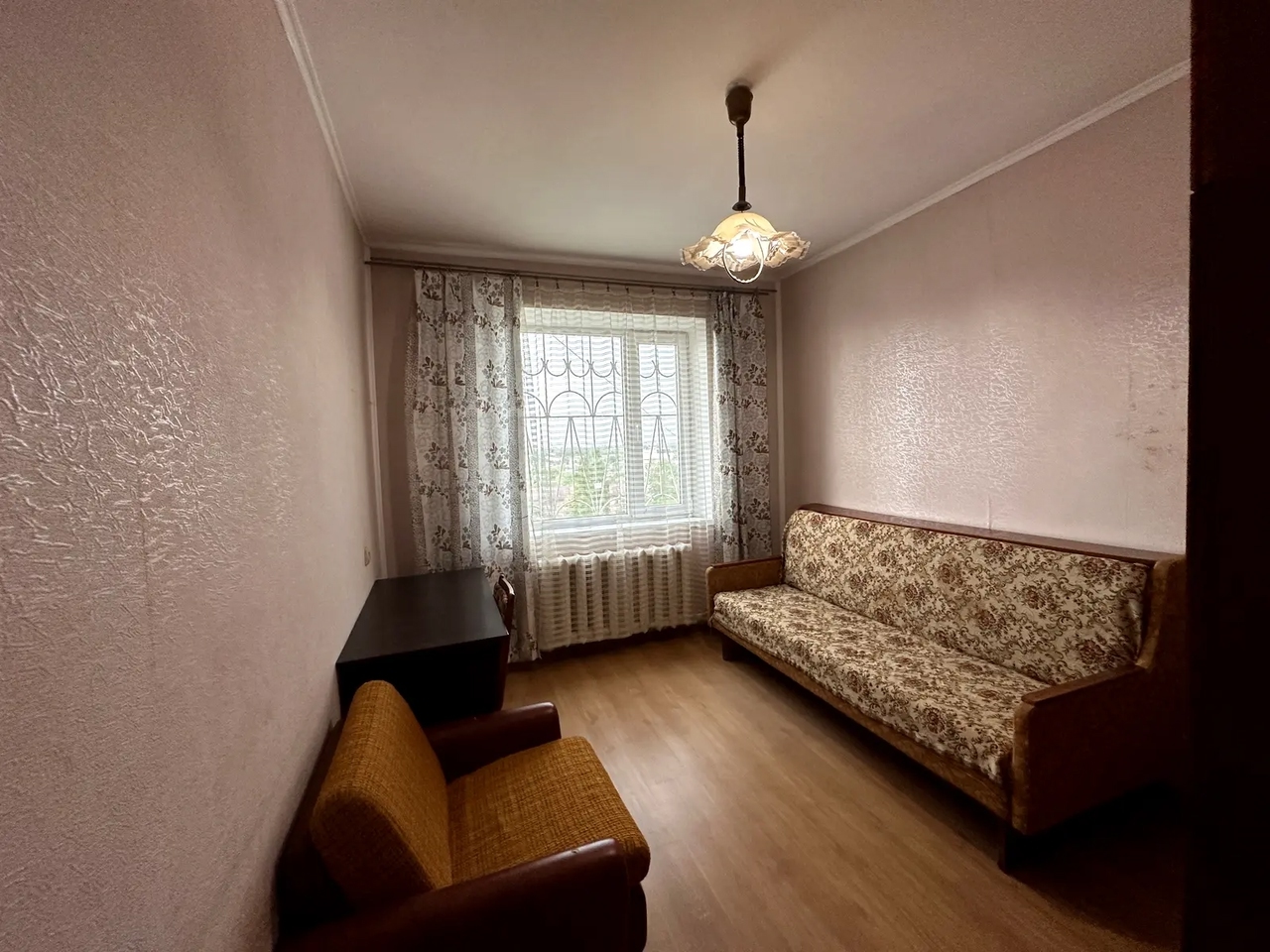 Продажа 3-комнатной квартиры 64 м², Мануйловский просп., 8