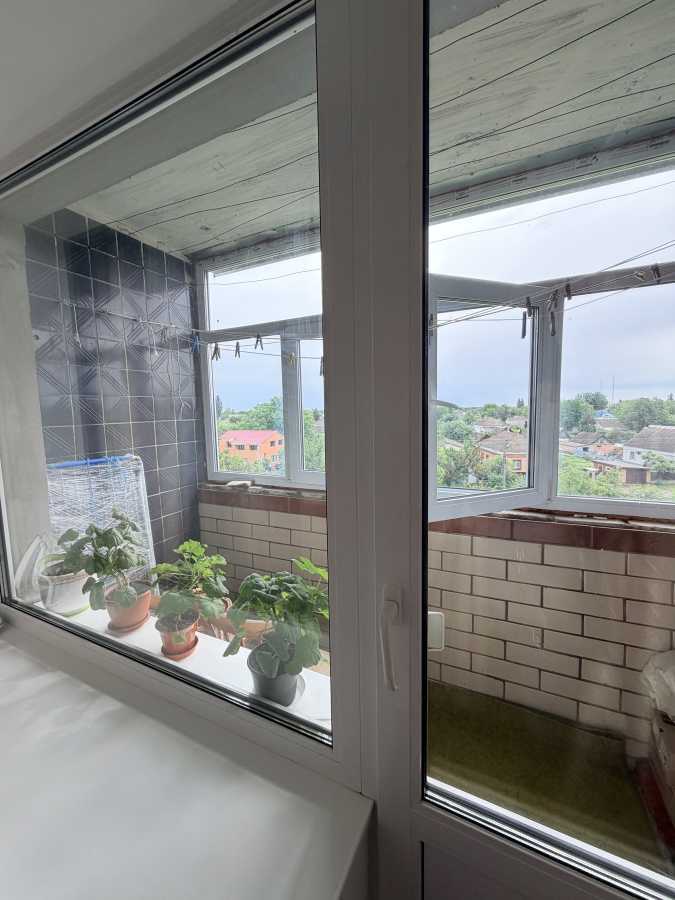 Продаж 4-кімнатної квартири 79.8 м², 10