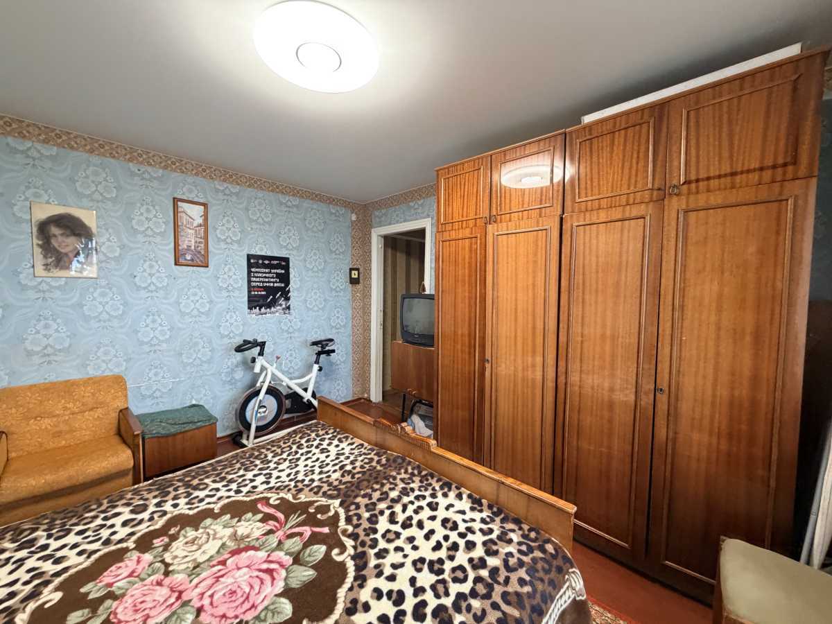 Продаж 4-кімнатної квартири 79.8 м², 10