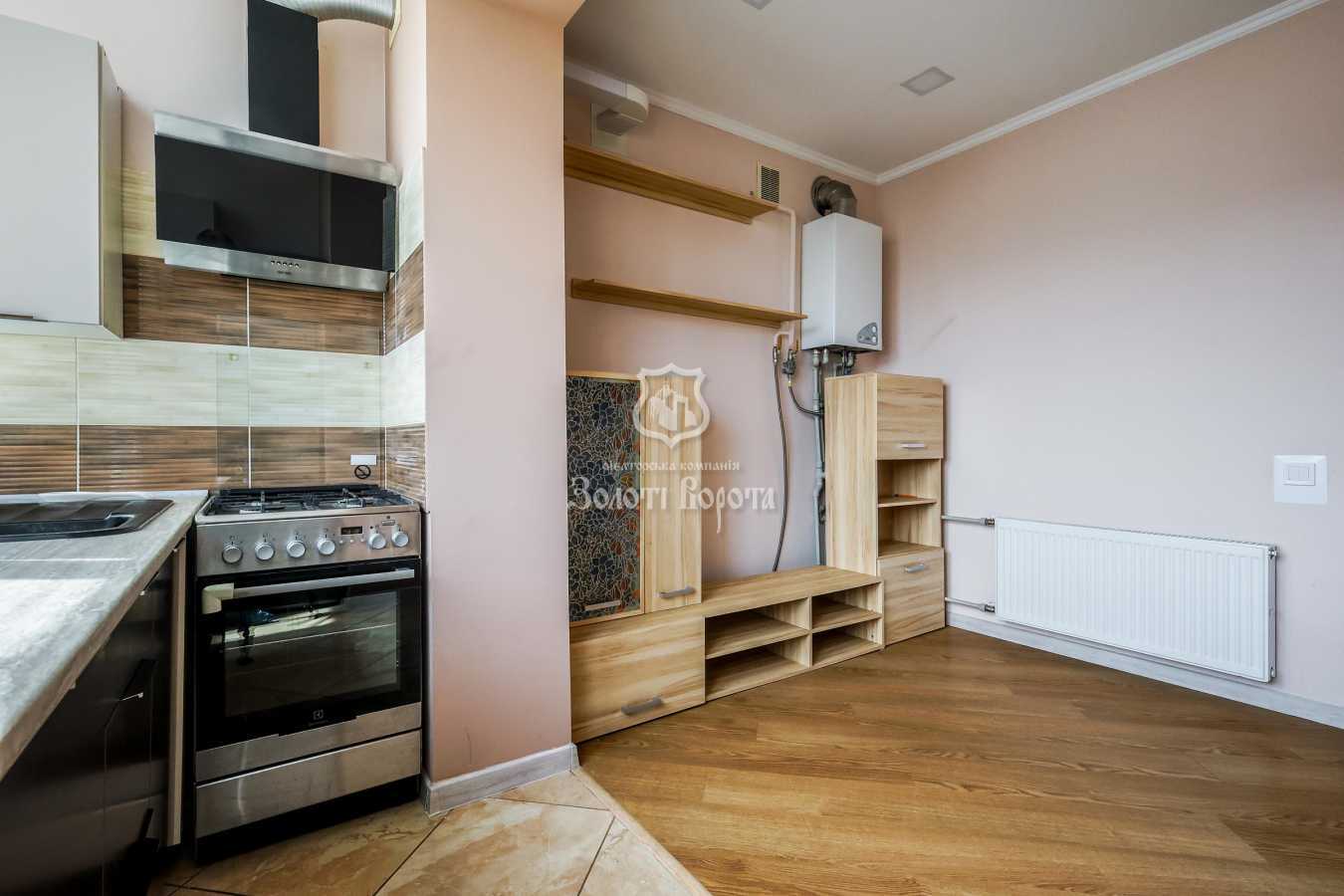 Продаж 2-кімнатної квартири 47 м², Подільська вул., 2