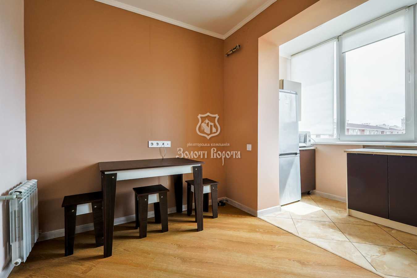 Продаж 2-кімнатної квартири 47 м², Подільська вул., 2