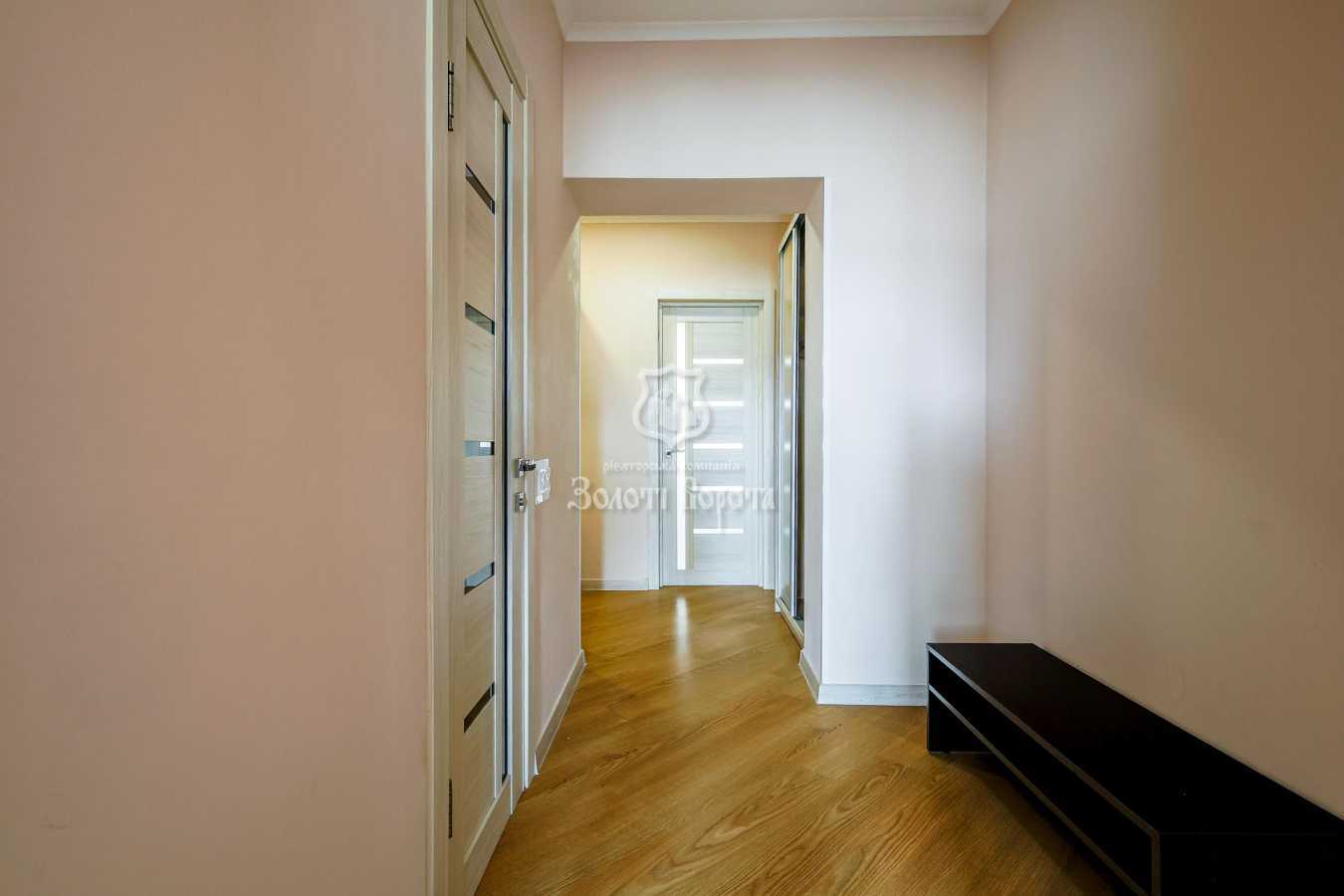 Продаж 2-кімнатної квартири 47 м², Подільська вул., 2